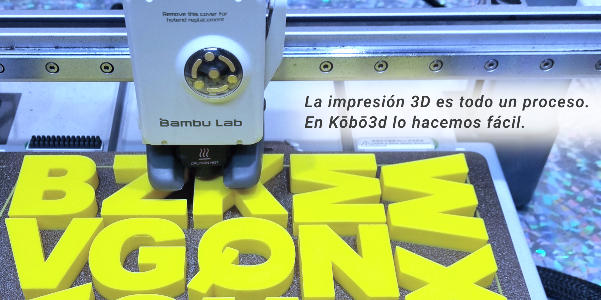 3D printing heart design in workshop setting. Perfect for Valentine creativity concepts.